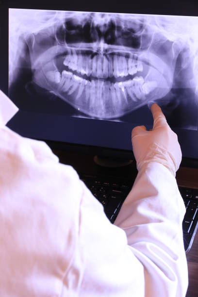 Best Holiday Emergency Dentist in Momence, IL